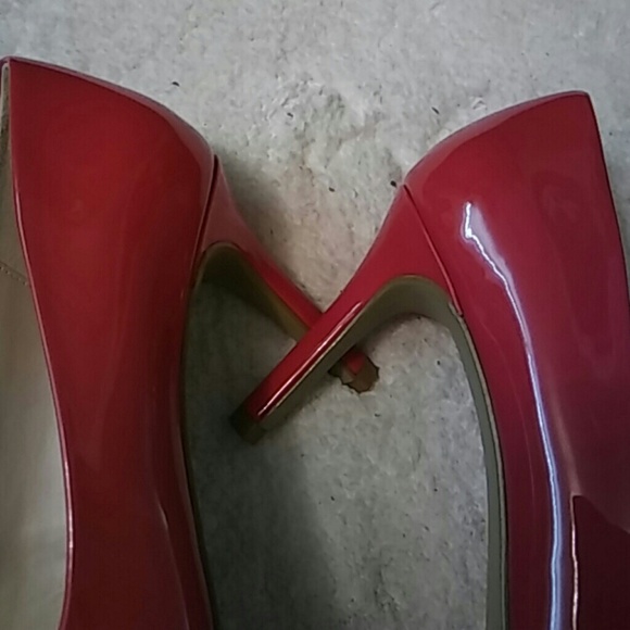 Fabulous Kelly & Katie heels - Picture 4 of 4